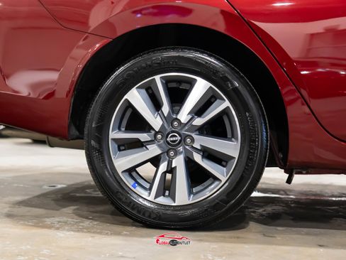 Used 2025 Nissan Versa SV image 11