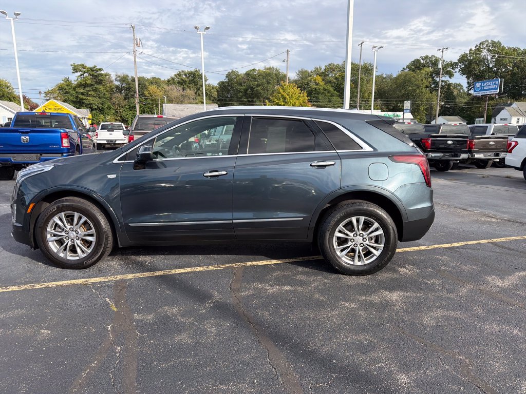 Used 2020 Cadillac XT5 Premium Luxury AWD/4WD image 2