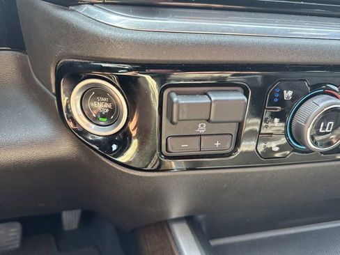 Used 2024 Chevrolet Silverado 3500 High Country w/ Technology Package image 24