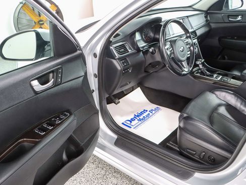 Used 2018 Kia Optima EX image 3