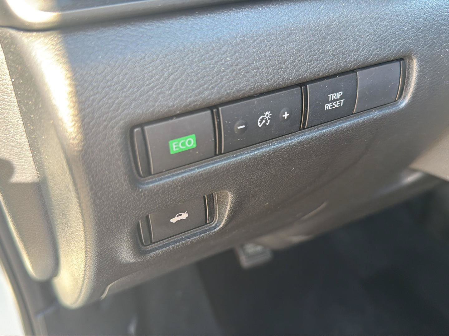 Used 2025 Nissan Sentra S FWD image 23