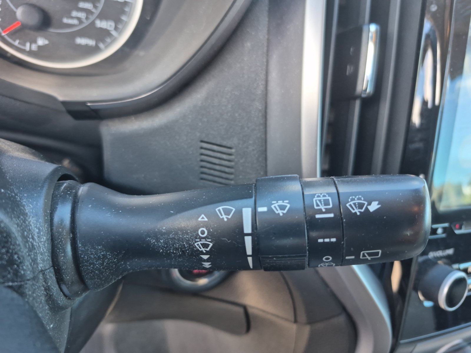 Used 2019 Subaru Ascent Premium AWD/4WD image 33