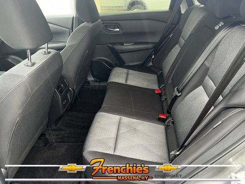Used 2025 Nissan Rogue SV AWD/4WD image 8
