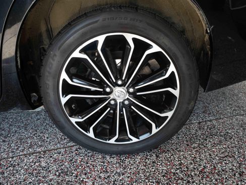 Used 2015 Toyota Corolla S FWD image 28