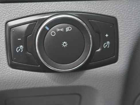 Used 2017 Ford Transit 350 XL image 23