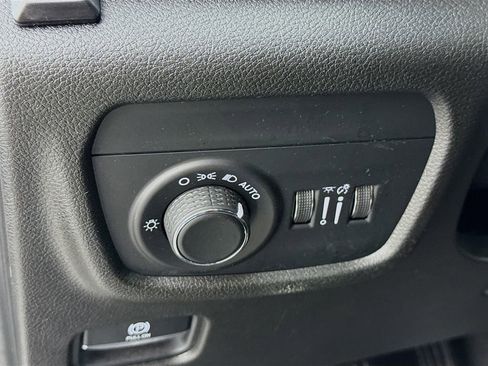 Used 2021 Jeep Grand Cherokee L Altitude image 19