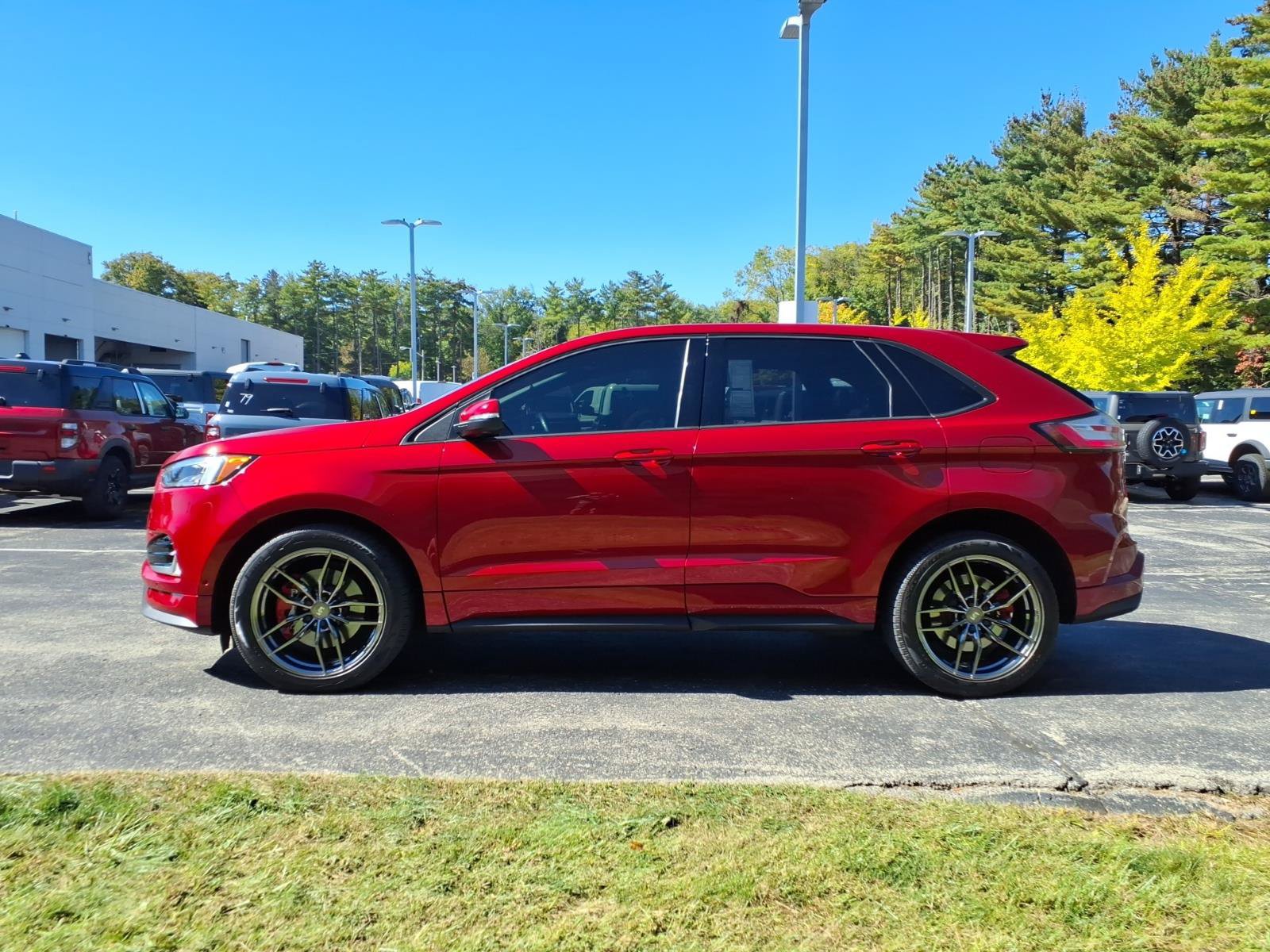 Used 2020 Ford Edge ST w/ Equipment Group 401A AWD/4WD image 6