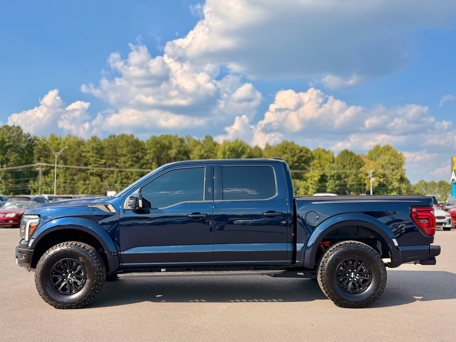 Used 2025 Ford F150 Raptor AWD/4WD image 5
