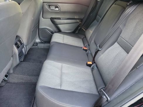Used 2025 Nissan Rogue SV AWD/4WD image 14