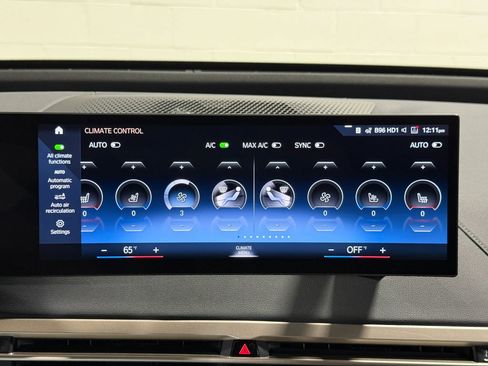 Used 2023 BMW iX M60 AWD/4WD image 35