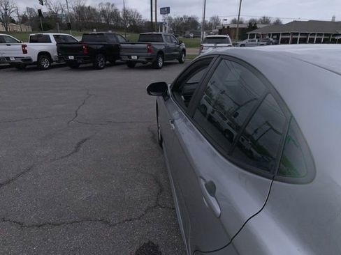 Used 2025 Toyota Camry LE image 21