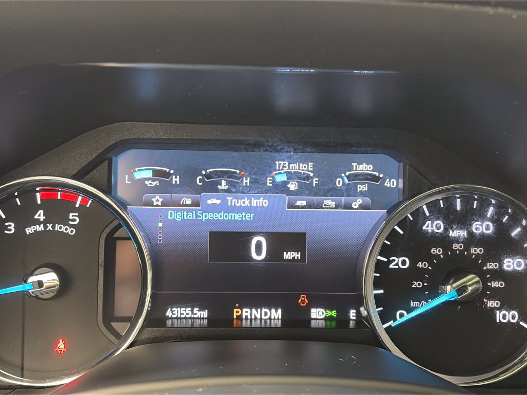 Used 2022 Ford F350 Platinum w/ Tremor Off-Road Package AWD/4WD image 15