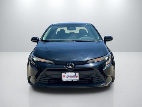 Used 2024 Toyota Corolla LE FWD image 2