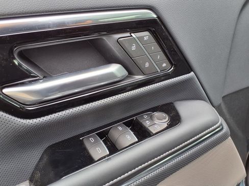 New 2025 GMC Sierra EV Denali image 14