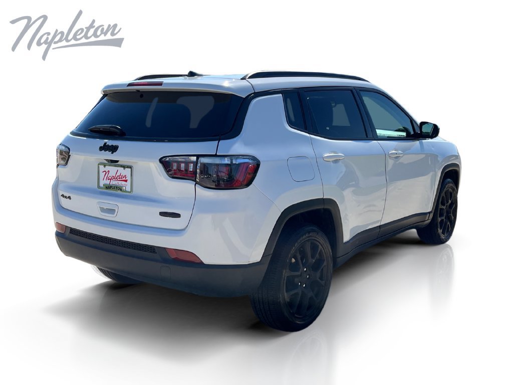 Used 2022 Jeep Compass Latitude AWD/4WD image 5
