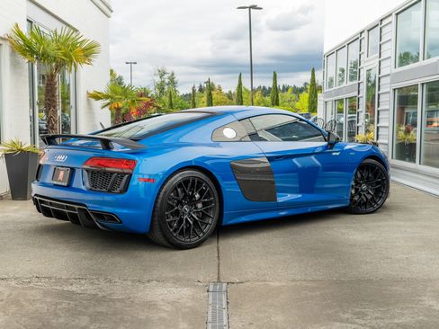Used 2017 Audi R8 V10 plus AWD/4WD image 7