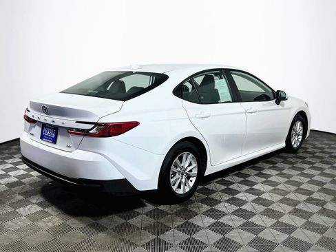 Used 2025 Toyota Camry LE FWD image 7