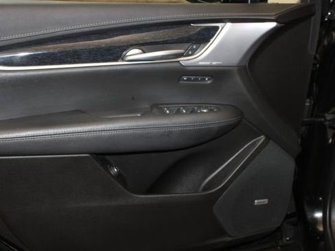Certified 2024 Cadillac XT5 Premium Luxury FWD image 11