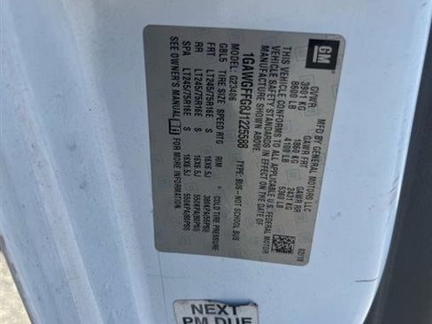 Used 2018 Chevrolet Express 2500 LT w/ LT Preferred Equipment Group image 7