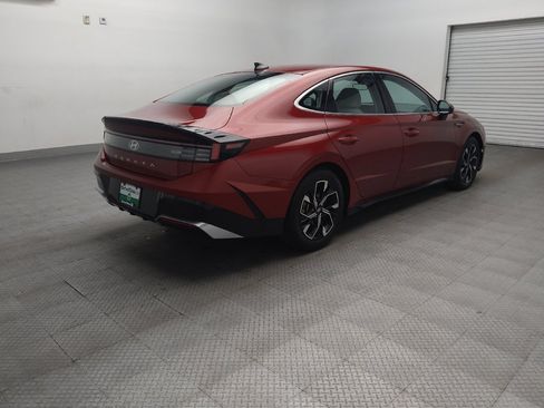 Used 2024 Hyundai Sonata SEL FWD image 9