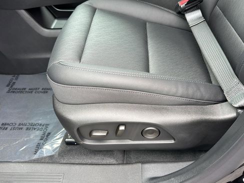 New 2026 Chevrolet Equinox LT w/ Convenience Package II image 28