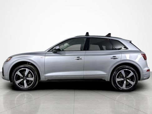 Used 2023 Audi Q5 2.0T Premium Plus w/ Premium Plus Package image 2