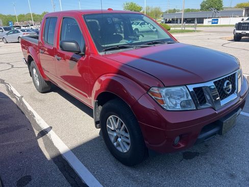 Used 2016 Nissan Frontier SV w/ SV Value Truck Package image 2