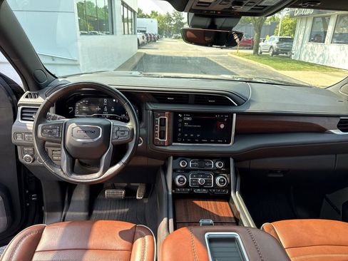 Certified 2023 GMC Yukon Denali Ultimate image 21