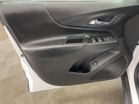 Used 2024 Chevrolet Equinox LT image 18