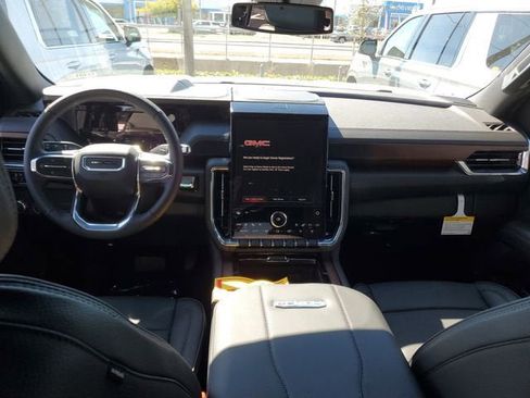 New 2026 GMC Yukon Denali image 12