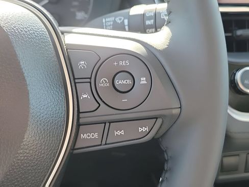 New 2025 Toyota Corolla Cross LE FWD image 28