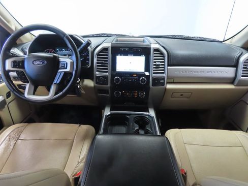 Used 2017 Ford F250 Lariat w/ Lariat Value Package AWD/4WD image 12