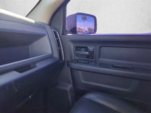 Used 2015 RAM 1500 Express image 25