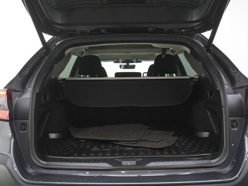 Used 2024 Subaru Outback Premium AWD/4WD image 17