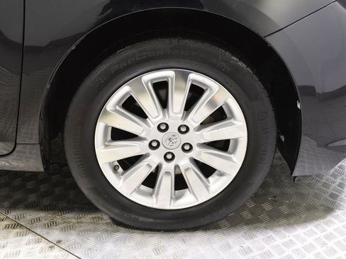 Used 2016 Toyota Sienna XLE image 36