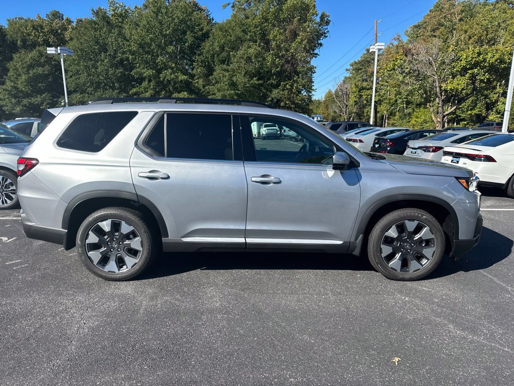 New 2026 Honda Pilot Elite image 2