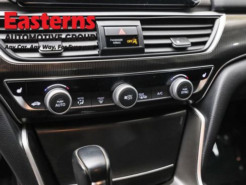 Used 2022 Honda Accord Sport Special Edition image 19