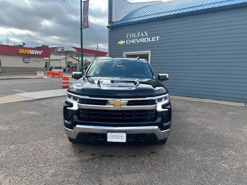 Used 2023 Chevrolet Silverado 1500 LT w/ Convenience Package II AWD/4WD image 11