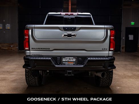 Used 2025 Chevrolet Silverado 2500 LTZ w/ LTZ Plus Package image 8