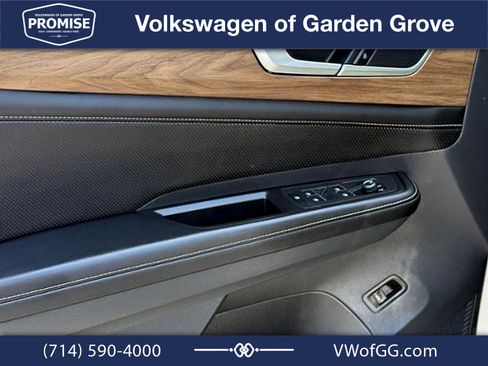 Used 2024 Volkswagen Atlas SE FWD image 10