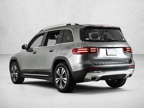 New 2026 Mercedes-Benz GLB 250 4MATIC image 9