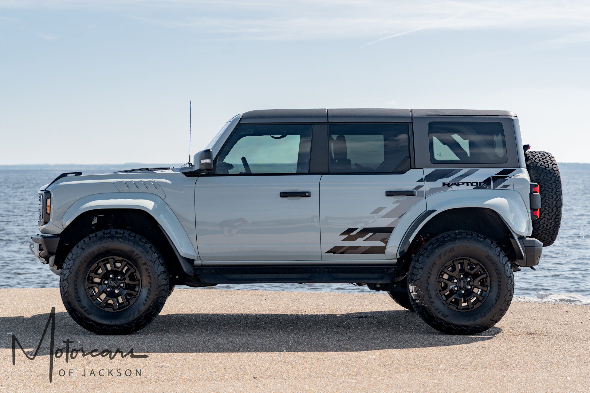Used 2024 Ford Bronco Raptor w/ Interior Carbon Fiber Pack 6 AWD/4WD image 2