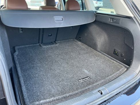 Used 2017 Volkswagen Golf Alltrack SEL image 16