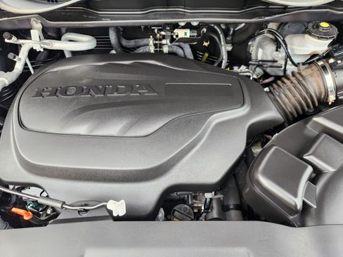 Certified 2024 Honda Odyssey EX-L image 19