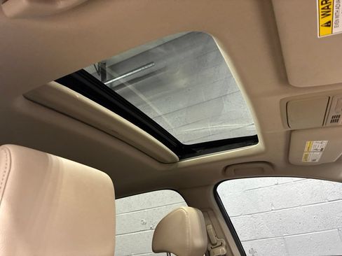 Used 2017 Honda CR-V Touring image 9