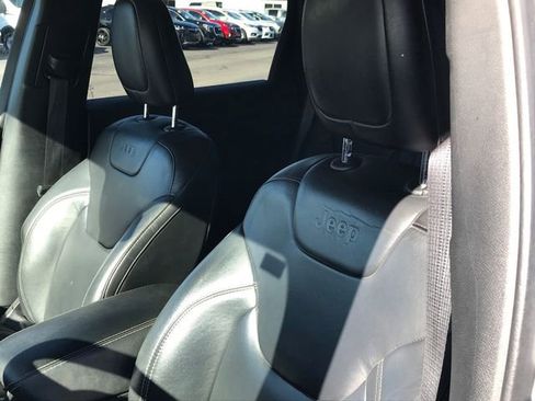 Used 2015 Jeep Cherokee Limited image 5