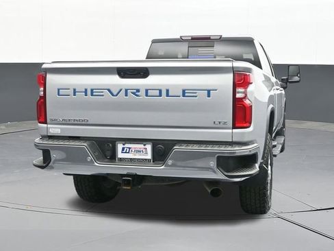Used 2022 Chevrolet Silverado 2500 LTZ w/ LTZ Plus Package AWD/4WD image 14