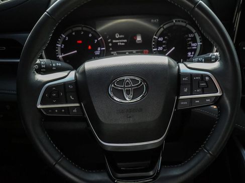 Used 2024 Toyota Highlander XSE FWD image 50