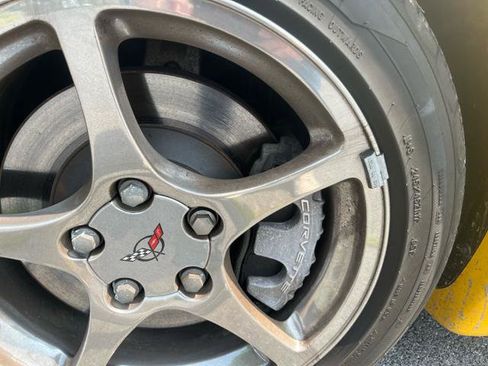 Used 2002 Chevrolet Corvette Convertible w/ Preferred Equipment Group2 image 6