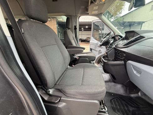 Used 2017 Ford Transit 350 XLT RWD image 15